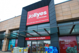 Jollyes 在全国范围内推出免费便便袋赠送活动